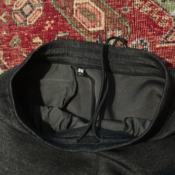 Uniqlo Dark Gray Jogger Pants - Picture 4 of 9